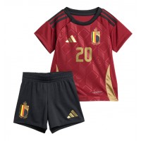 Maglia Calcio Belgio Lois Openda #20 Prima Divisa Bambino Europei 2024 Manica Corta (+ pantaloncini)